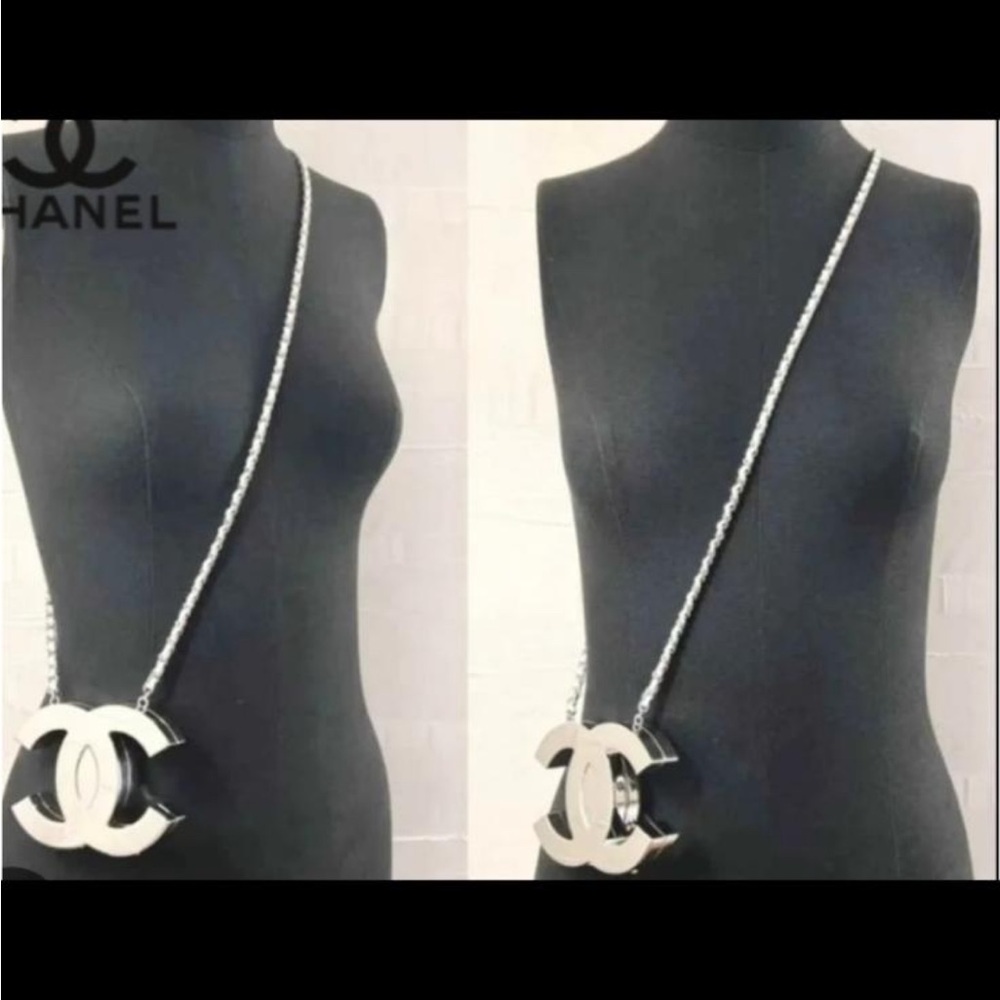 (LAST ONE!) Metallic Silver Logo Crossbody - Picture 5 of 6